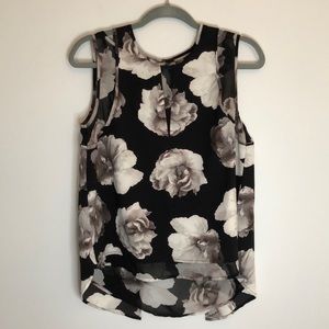 Simply Vera Wang Black Floral Sleeveless Blouse